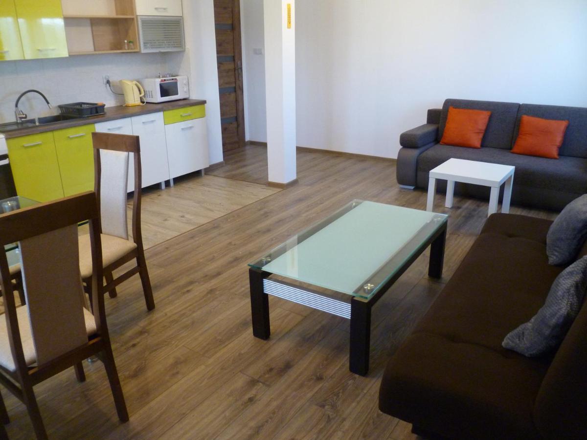 Klimatyczny Domek - Apartamenty & Noclegi Slawecin المظهر الخارجي الصورة